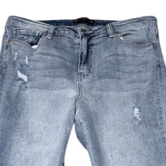 FTF High-Rise Destructed Raw Hem Light Wash Flare Jeans - Picture 6 of 13